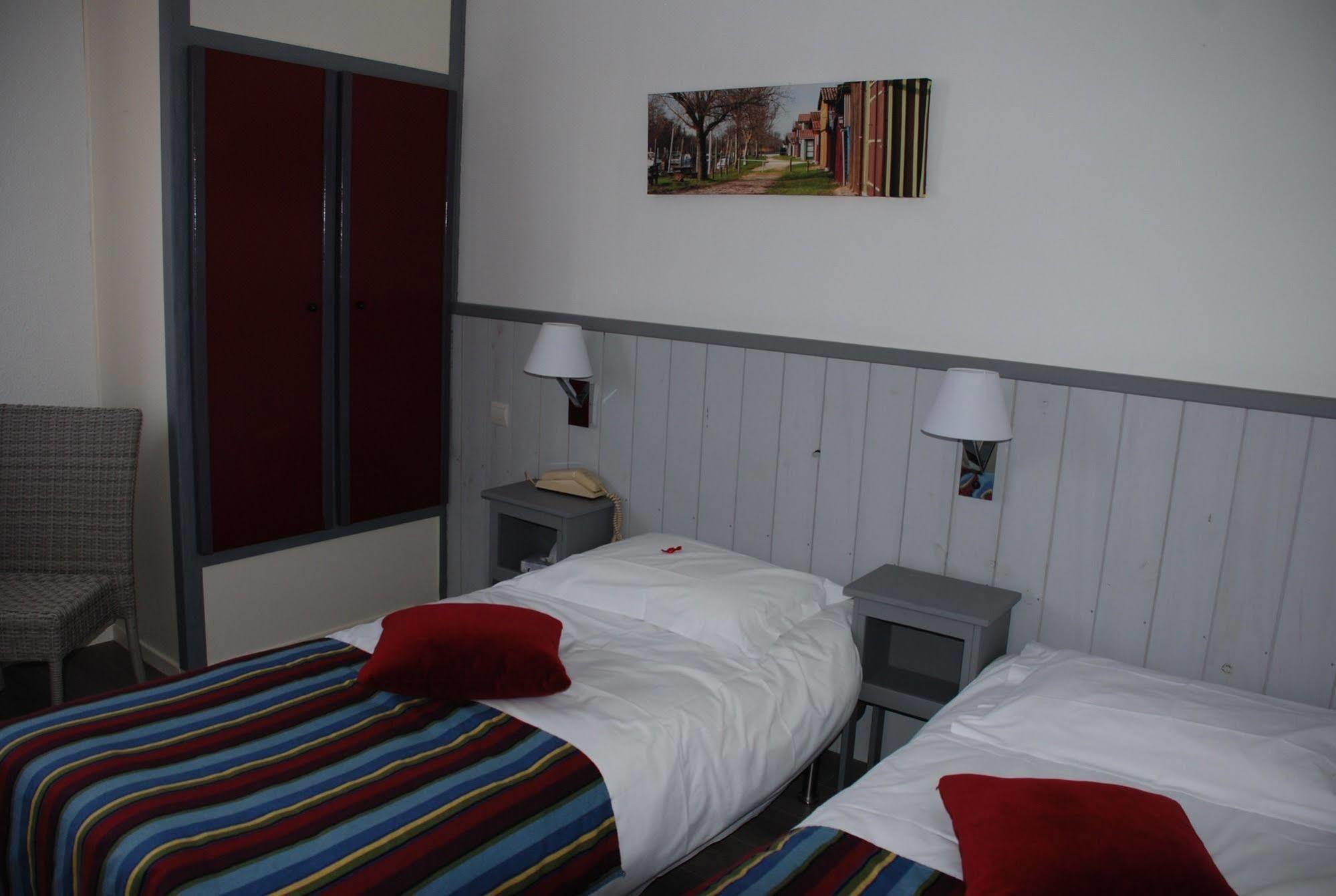 Hotel Atlantide Biscarrosse Exterior foto
